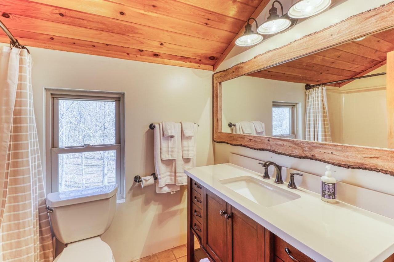 2 Bed 2 Bath Vacation Home In Whittier Εξωτερικό φωτογραφία